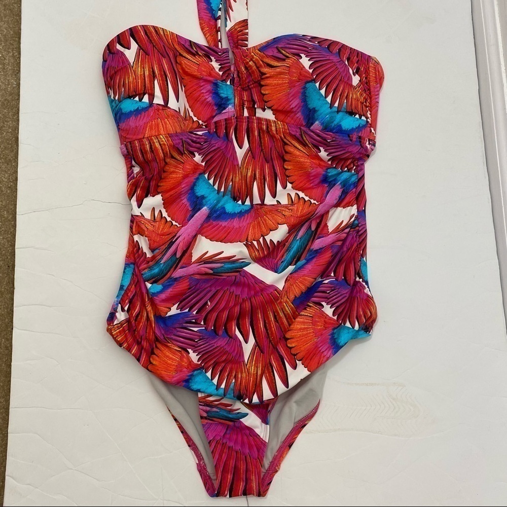 Echo one piece swim suit 8 strapless